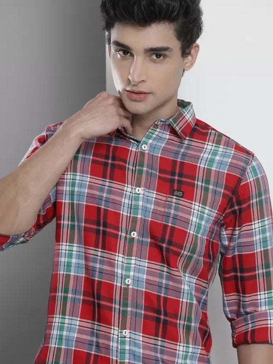 Men Slim Fit Checkered Spread Collar Casual Shirt